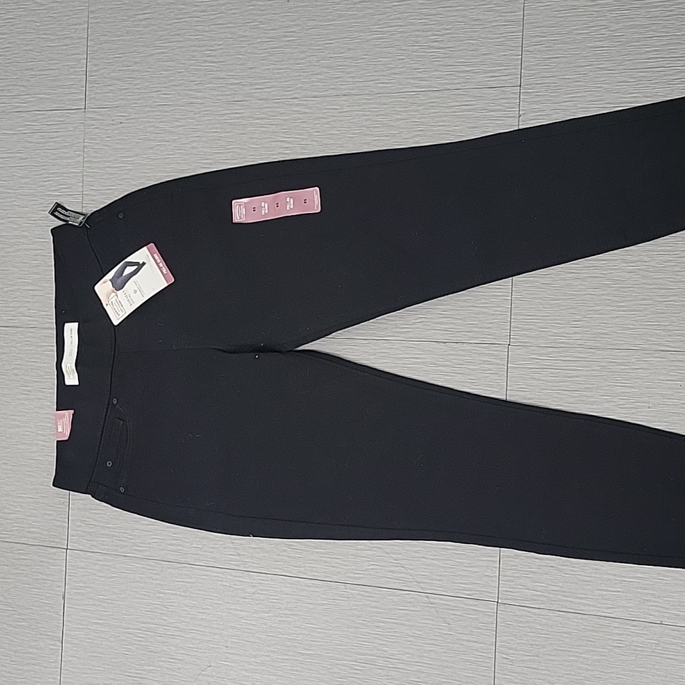 Signature By Levi  Womens Pull-On Skinny Stretch Black Jeans -Size 8S W29 L28
